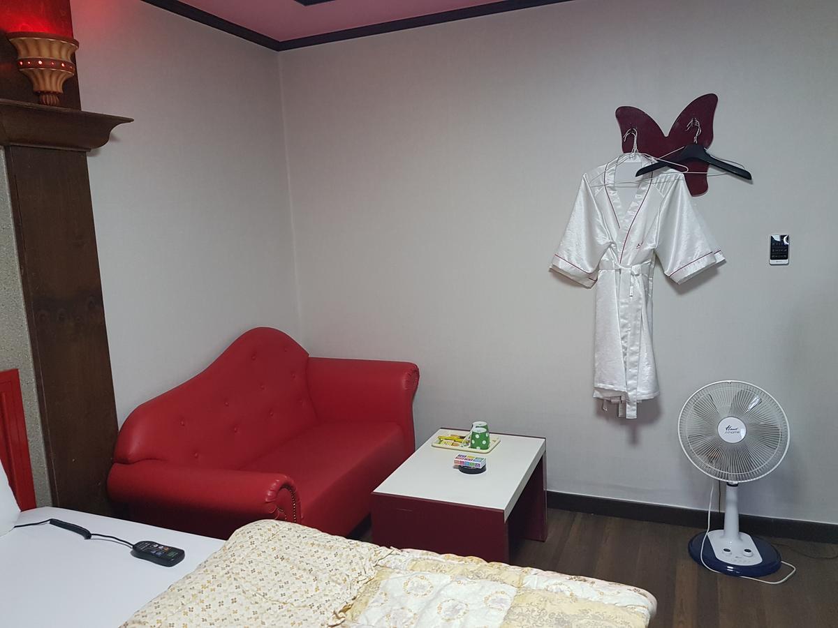 Sky Motel Gwangju Metropolitan City Exterior photo